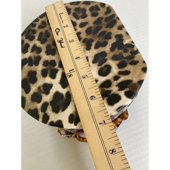 Womens Small Hard Shell Leopard Faux Leather purse with Tortoise Resin Link Hand - Picture 5 of 8